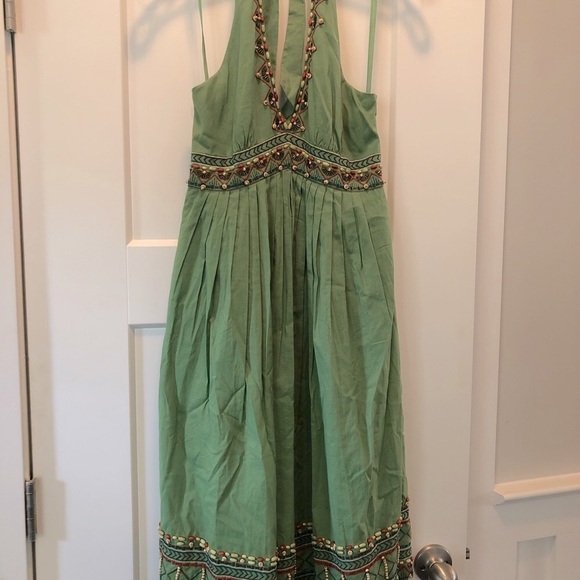 BCBGMaxAzria Dresses & Skirts - Size 2 Green BCBG MaxAzria Halter dress